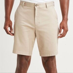 NWT Vineyard Vines 9 Inch Stretch Breaker Shorts Size 30